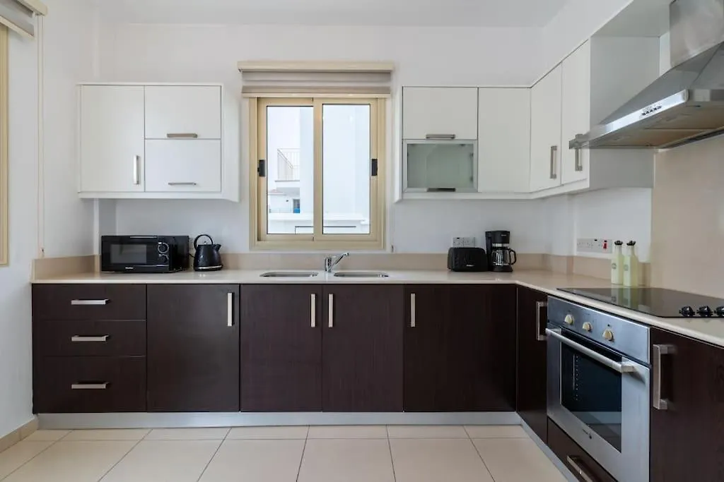 Sunscape 3-Bedroom Villa And Pool In Protaras